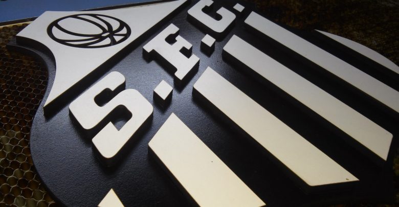 Santos escudo